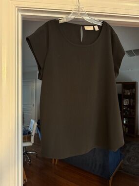 Chico's Black Short Sleeve Scoop Neck Top